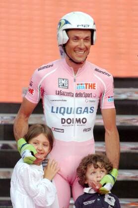 Giro d Italia, 21. Etappe in Verona - Liquigas 2010, Gesamtsieger Ivan Basso mit Tochter Domitilla und seinem Sohn Santiago  o0 Kind Familie privat