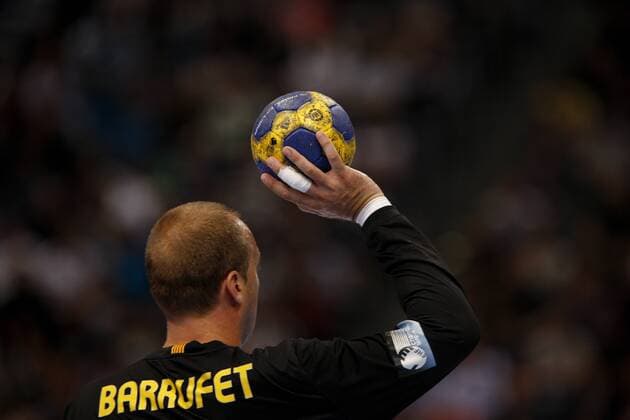 EHF Final 4 Champions League Handball Finale THW Kiel (GER, weiß) -FC Barcelona Borges Barca (ESP) 36-34 in der Lanxess Arena in Köln am 30.05.2010.David Barrufet (Barcelona)