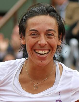 Italian Francesca Schiavone smiles after winning her French Open quarterfinal match at Roland Garros in Paris on June 1, 2010.  PAR20100601717 o0 Jubel, Freude
