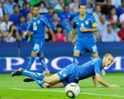 Genf, Schweiz (rot) - Italien (blau), : Giorgio Chiellini 