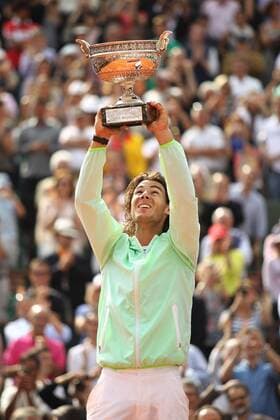 Rafael Nadal, ESP, celebrating his victory after the final of the 2010 Tennis French Open in Paris at Roland Garros, 06 06 2010 - o0 Finale
