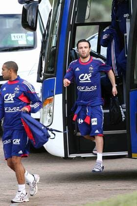 Ankunft zum Training von Frankreich in Knyana - Mathieu Valbuena (R) - Knysna - 08-06-10 -EddyLEMAISTRE- 