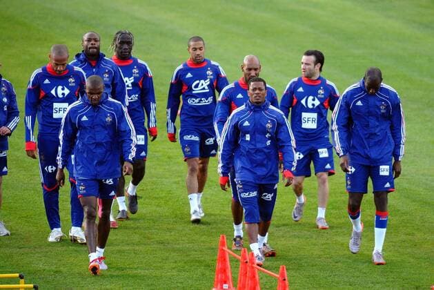 Training Frankreich - Knysna - 08 06 2010 - Patrice EVRA (3.R)- -AnthonyBibardFEP-