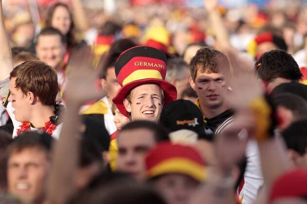 Fans aus Deutschland auf dem Fanfest in Berlin Fußball WM Herren WM 2010, Fanfest, Party, Public Viewing, Gruppe Berlin
