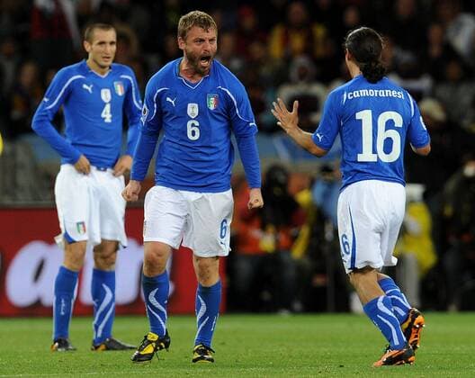Daniele De Rossi s celebration for his 1-q s goal scored for Italy ---- Italy (blue) vs Paraguay (red white) - World Cup 2010, Cape Town, 14 06 2010 giorgioxperottino Cape Town