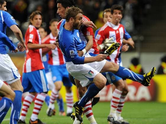 Daniele De Rossi s 1-1 goal scored for Italy ---- Italy (blue) vs Paraguay (red white) - World Cup 2010, Cape Town, 14 06 2010 giorgioxperottino Cape Town