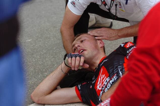 2010, Tour de Suisse, tappa 04 Schwarzenburg - Wettingen, Caisse d Epargne 2010, Arnaud Coyot, Wettingen  o0 Verletzung