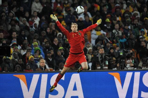 WM 2010, Ghana (weiß) - GER (schwarz), Manuel Neuer (GER) xHOCHxZWEIx xItalyxPhotoxPressx  o0 Kurios Komik