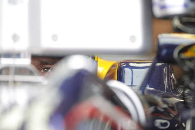 Saturday Practice, Mark Webber (Australia), Red Bull Racing, RB6 European Grand Prix, Valencia 24-27 June 2010  o0 Perspektive, durchblick, blick