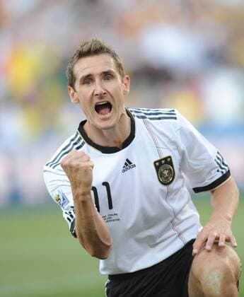 Miroslav Klose of Germany jubilates for scoring a goal during the match between England and Germany at the 2010 FIFA World Cup at Free State stadium in Bloemfontein on June 27, 2010.  o0 Jubel Freude Emotionen