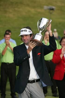 June 27, 2010 - Cromwell, Connecticut, U.S. - Bubba Watson (USA) holds the trophy after winning a playoff round after the final hole of the Travelers Championship. - ZUMAg28 o0 Sieg, Sieger, Jubel, Freude Pokal, Trophäe Objekte