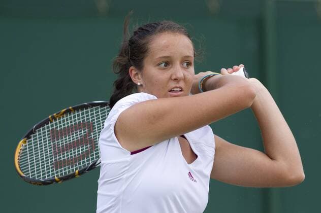 June 30th 2010: Wimbledon International Tennis Tournament held at the All England Lawn Tennis Club, London, England, Laura Robson of GBR xNickxTapsellx  ActionPlus11065124 Content restricted for UK based newspaper