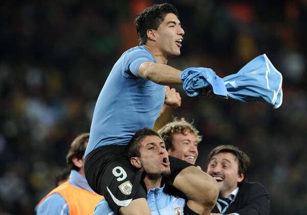 Luis SUAREZ (obenauf), Sebastian Eguren (Uruguay) - Uruguay vs Ghana - Quarterfinals giorgioxperottino o0 Jubel, Freude,