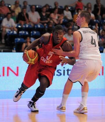 Germany (white) vs Canada (red), Day 1 of the 2010 FIBA U17 World Championship in Hamburg, Germany. 02 07 2010, preliminary round. GER - Anselm Sebastian HARTMANN, Duane Alexander Notice (Canada)