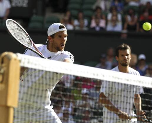 Finale, mit Kappe Jürgen Melzer (AUT) und Philipp Petzschner (GER),