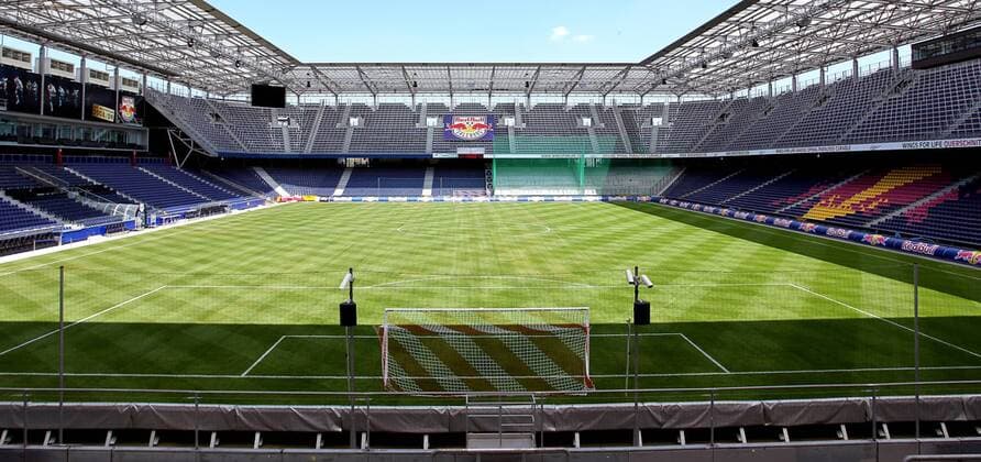 FUSSBALL - BL, RBS, Tag der offenen Tuer SALZBURG,AUSTRIA,03.JUL.10 - FUSSBALL - tipp3 Bundesliga powered by T-Mobile, Red Bull Salzburg, Tag der offenen Tuer. Bild zeigt die Red Bull Arena.  o0 RB Leere Stadion Tribüne