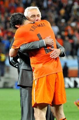 Nationaltrainer Bert Van Marwijk, Mark Van Bommel (NED), Uruguay (blau) - Niederlande (orange) giorgioxperottino o0 Jubel, Freude Trainer