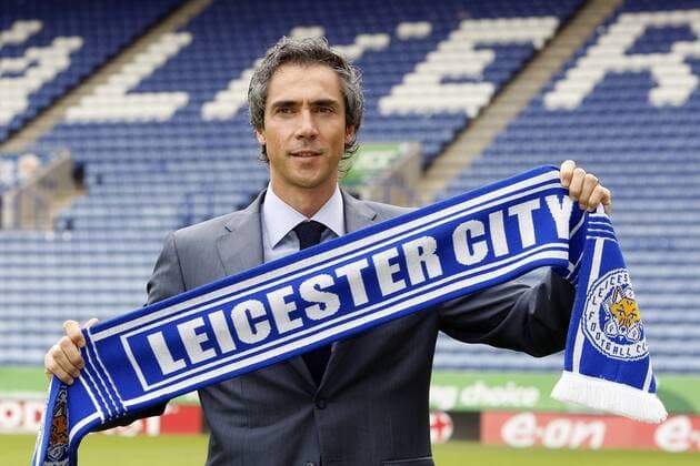 New Leicester City coach Paulo Sousa is presented to the media - Leicester City 7th July, 2010 EDITORIAL USE ONLY. No use with unauthorised audio, video, data, fixture lists, club league logos or live services. Online in-match use limited to 120 images, no video emulation. No use in betting, games or single club league player publications. o0 Schal, Fanschal