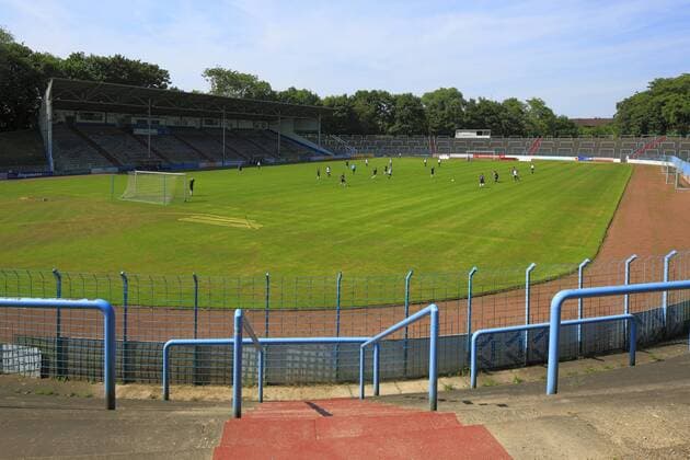 Fußball, Stadiongeschichte Westfalia Herne Stadion am Schloß, Heimspielstätte des SC Westfalia 04 e.V. Herne