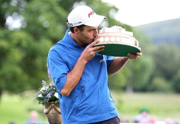 Golf - Loch Lomond - Barclays Scottish Open - Edoardo Molinari (ITA) winner of the Barclays Scottish Open Golf Championship at Loch Lomond.  o0 Jubel Freude Kuss