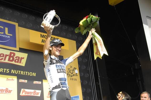 2010, Tour de France, 8. Etappe Station de Rousses - Morzine Avoriaz, 2010, Tour de France, 8. Etappe Station de Rousses - Morzine Avoriaz, Andy Schleck (LUX Saxo Bank) - Etappensieger der 8. ETAPPE -  o0 Jubel, Freude Etappensieg, Etappensieger Pokal, Trophäe Objekte