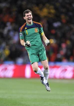 Captain Iker Casillas of Spain celebrates the winning goal FIFA World Cup 2010 Final Netherlands v Spain 11th July, 2010 EDITORIAL USE ONLY. No use with unauthorised audio, video, data, fixture lists, club league logos or live services. Online in-match use limited to 120 images, no video emulation. No use in betting, games or single club league player publications. o0 Jubel, Freude