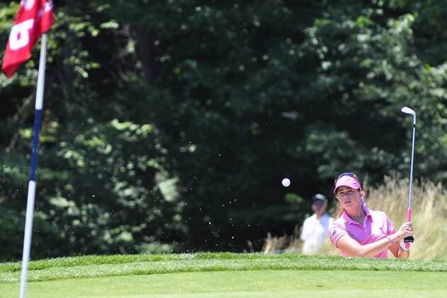Paula Creamer (USA) hits out of a bunker on the sixth hole and saves par during the final round of the USGA 2010 U.S. Women s Open at Oakmont Country Club in Oakmont, Pennsylvania on July 11, 2010.  PIT2010071109