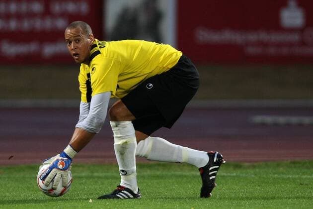 Rot-Weiß Oberhausen - ZSKA Sofia Stephan Loboue ( Oberhausen )
