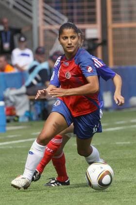 16.07.2010, Bochum - U20 Frauen Weltmeisterschaft 2010 - Costa Rica vs Frankreich 0:2 --- Mariela Campos ( Costa Rica )