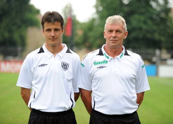 3. Liga, Fußball, Saison 2010 11, SV Babelsberg 03, Fototermin, Einzelporträt, Co-Trainer Jens Härtel (l.) und Trainer Dietmar Demuth (SV Babelsberg 03), 17.07. 2010,