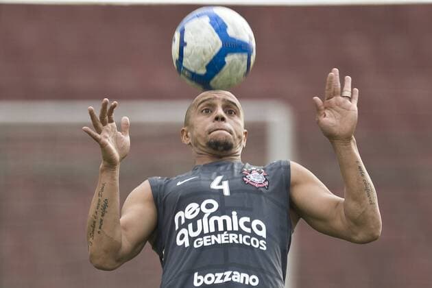 Roberto Carlos - Training Corinthians Sao Paulo x(7x)DanielxAugustoxJr.x 