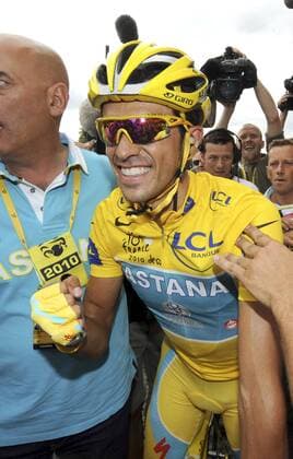 Tour de France 2010: Gesamtsieger ALBERTO CONTADOR Astana - - 20 Etappe : LONGJUMEAU - PARIS CHAMPS-ELYSEES xPHOTONEWSx  o0 Jubel Freude