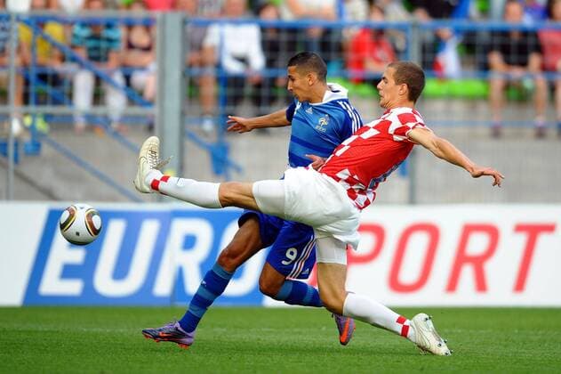 U19 EM, FRA (blau) vs CRO (rotweiß) --- Tomislav GLUMAC (re) - xAnthonyxBibardxFEPx