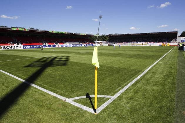 das neue Stadion des FC Heidenheim, die GAGFAH-Arena, 3. Liga, FC Heidenheim - , 31.07.2010, o0 Ecke Eckfahne