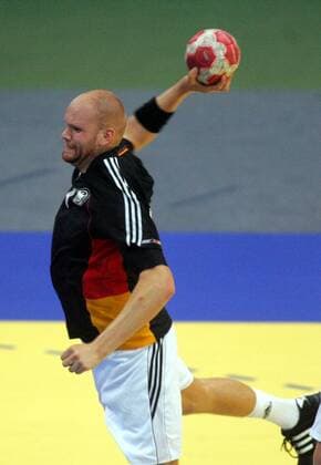 31.07.2010 Bratislava, Finland - Germany European Under 20 men s handball championship - Alexander Becker Germany : 