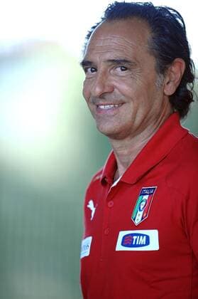 Nationaltrainer Cesare PRANDELLI - Italien - Nationalteam, Training in Florenz - ANDREAXSTACCIOLI o0 Trainer