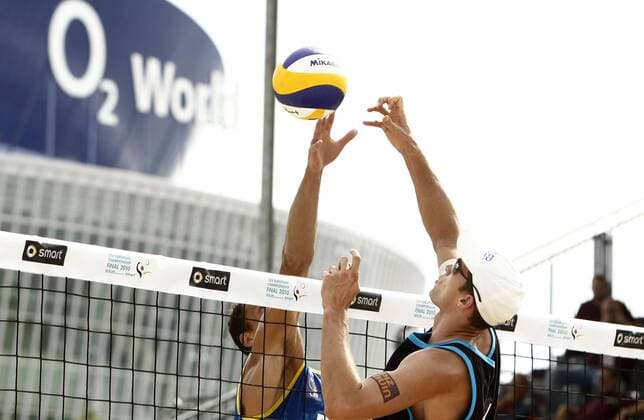 Beachvolleyball, CEV EM 2010 Berlin, Audry Frankart ( BEL, L ), Eric Koreng ( GER ), xHOCHxZWEIx xJuergenxTapx o0 O2 World