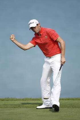 Gregory Bourdy of France reacts after sinking a birdie putt on the 2nd hole during the first round of the 92nd PGA Championship at Whistling Straits in Kohler, Wisconsin on August 12, 2010.  BKX2010081242 o0 Jubel, Freude