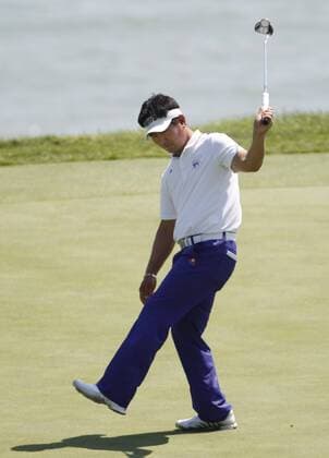 Y. E. Yang of Korea reacts after missing a birdie putt on the 13th hole during the first round of the 92nd PGA Championship at Whistling Straits in Kohler, Wisconsin on August 12, 2010.  BKX2010081239 o0 Ye Yong Eun Südkorea