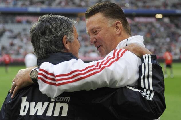 Jose MOURINHO (li) ,Trainer Madrid mit Louis van GAAL (Trainer Bayern Muenchen), FC Bayern München (schwarz) - Real CF Madrid (weiß)
