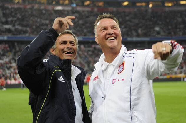 Jose MOURINHO (li) ,Trainer Madrid mit Louis van GAAL (Trainer Bayern Muenchen), FC Bayern München (schwarz) - Real CF Madrid (weiß)