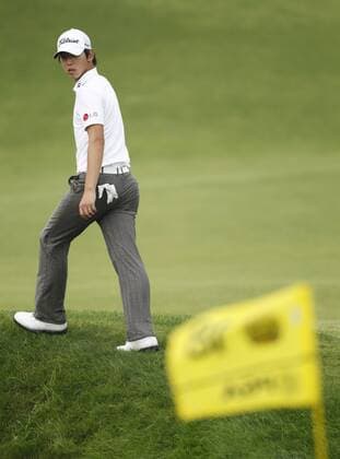 Noh Seung-yul of Korea looks over his approach shot on the 18th green during the second round of the 92nd PGA Championship at Whistling Straits in Kohler, Wisconsin on August 13, 2010.  BKX2010081332 o0 Südkorea
