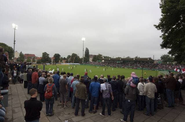 Karl-Liebknecht-Stadion, Zuschauer, SV Babelsberg 03, Fußball, DFB-Pokal, Saison 2010 2011, Potsdam, 14.08.2010, o0 Fan Zuschauer