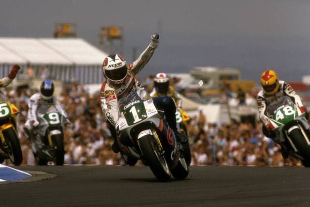 Sito Pons (Spanien) - Sieger in Großbritannien 1989 in Donington  o0 Jubel, Freude Sieg, Sieger Aktion