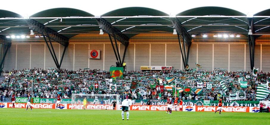 FUSSBALL - UEFA EL Play-Off, WIEN,AUSTRIA,19.AUG.10 - FUSSBALL - UEFA Europa League, Play-Off, SK Rapid Wien . Gerhard Hanappi Stadion 