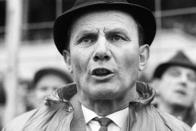Trainer Gunther Baumann (1860) Fußball 1. BL Herren Saison 1966 1967, TSV 1860 München - FC Bayern München 1:0 Porträt München Spannung, Wut, Verzweiflung, Ungeduld, Enttäuschung, Skepsis,