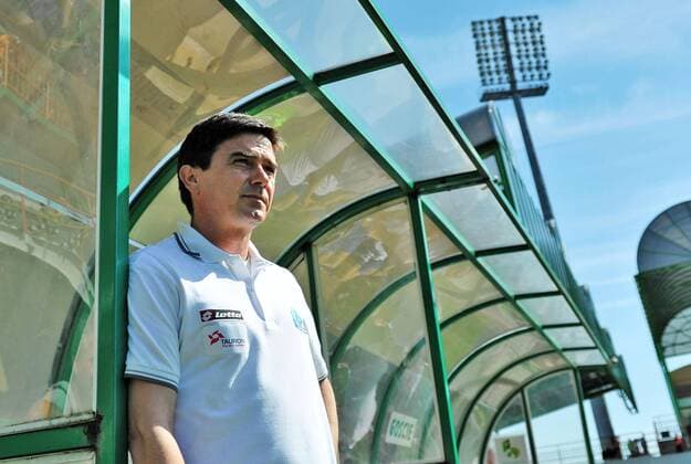 GKS BELCHATOW - RUCH CHORZOW - Trainer WALDEMAR FORNALIK  20100821LUK035
