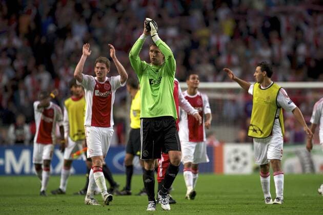 Marten Stekelenburg (C) - AFC Ajax Amsterdam (white) vs. Dinamo Kiev (blue) - Kiev Play-offs Champions League 2010 2011 xVIxwjxdijkdrentxIVx 164218 o0 Jubel, Freude,