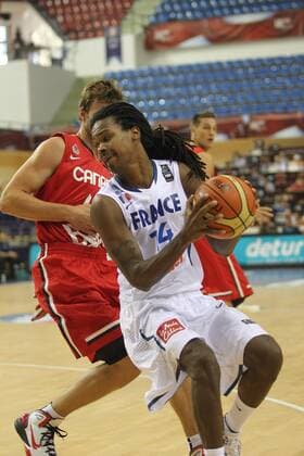 31.08.2010, Izmir - FIBA World Championship 2010 - France (blue) vs Canada (red) --- Mickael Gelabale (FRA) xAgenciaxLOFx  ActionPlus11088946 Content restricted for UK based newspaper