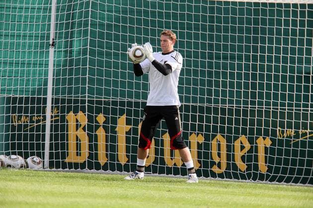 Torwart Manuel Neuer (Deutschland) o0 Werbebande, Bande, Werbung, Sponsor, Werbepartner, Werbung, Wirtschaft, Bitburger